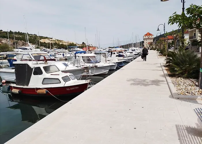 Apartamento Mandi Jamine 21 Visoko Prizemlje Marina (Bossoglina)