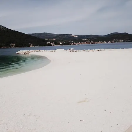 Mandi Jamine 21 Visoko Prizemlje Marina